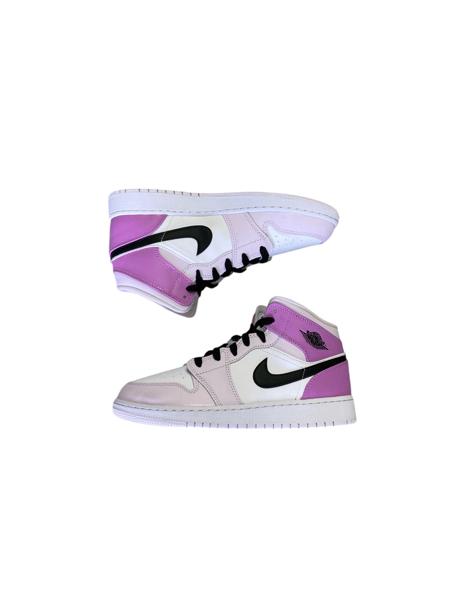 Jordan Retro 1 Barely Grape